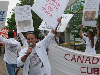 Demostración por la libertad de Cuba, (Toronto, May 22,2010)